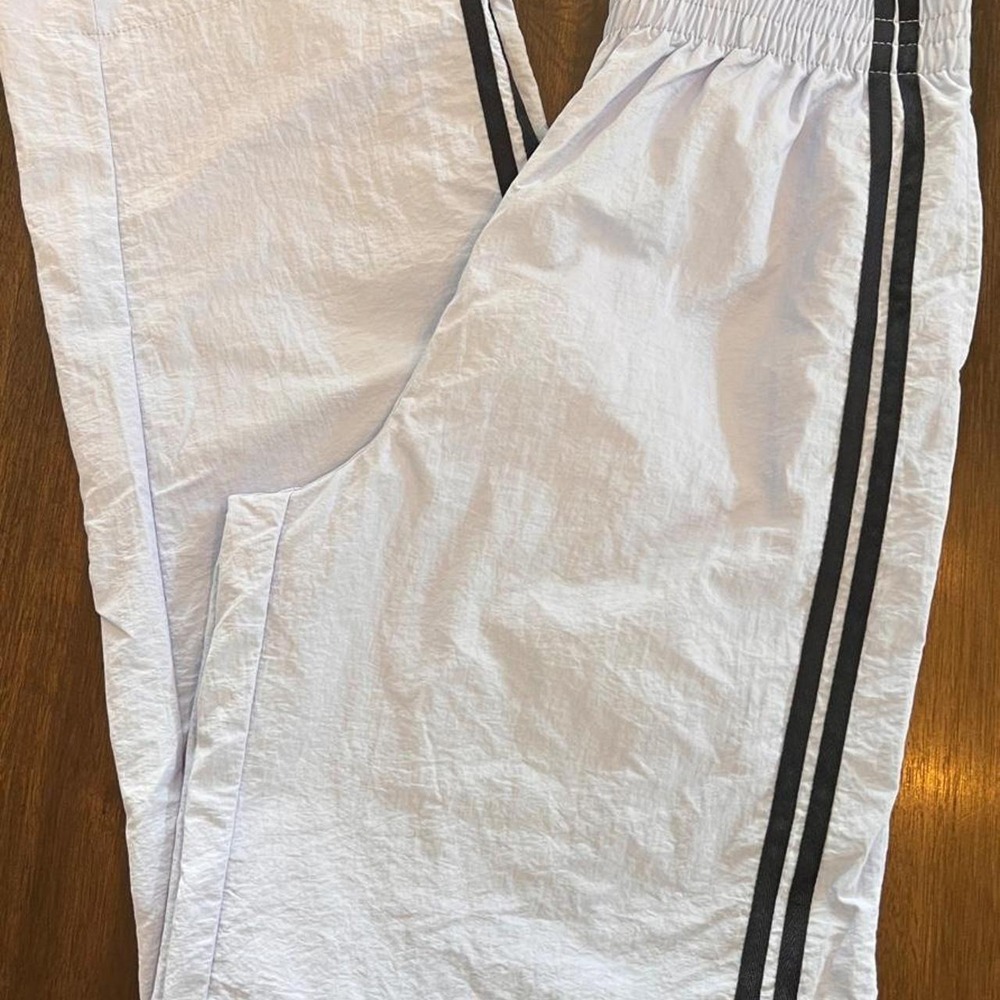Women's No Boundaries Windbreaker Pants sz Small